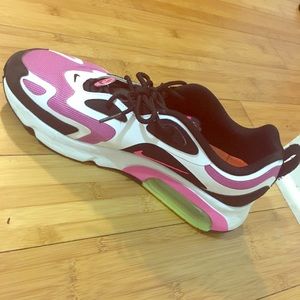PINK AND BLACK NIKE SIZE 12 SNEAKERS